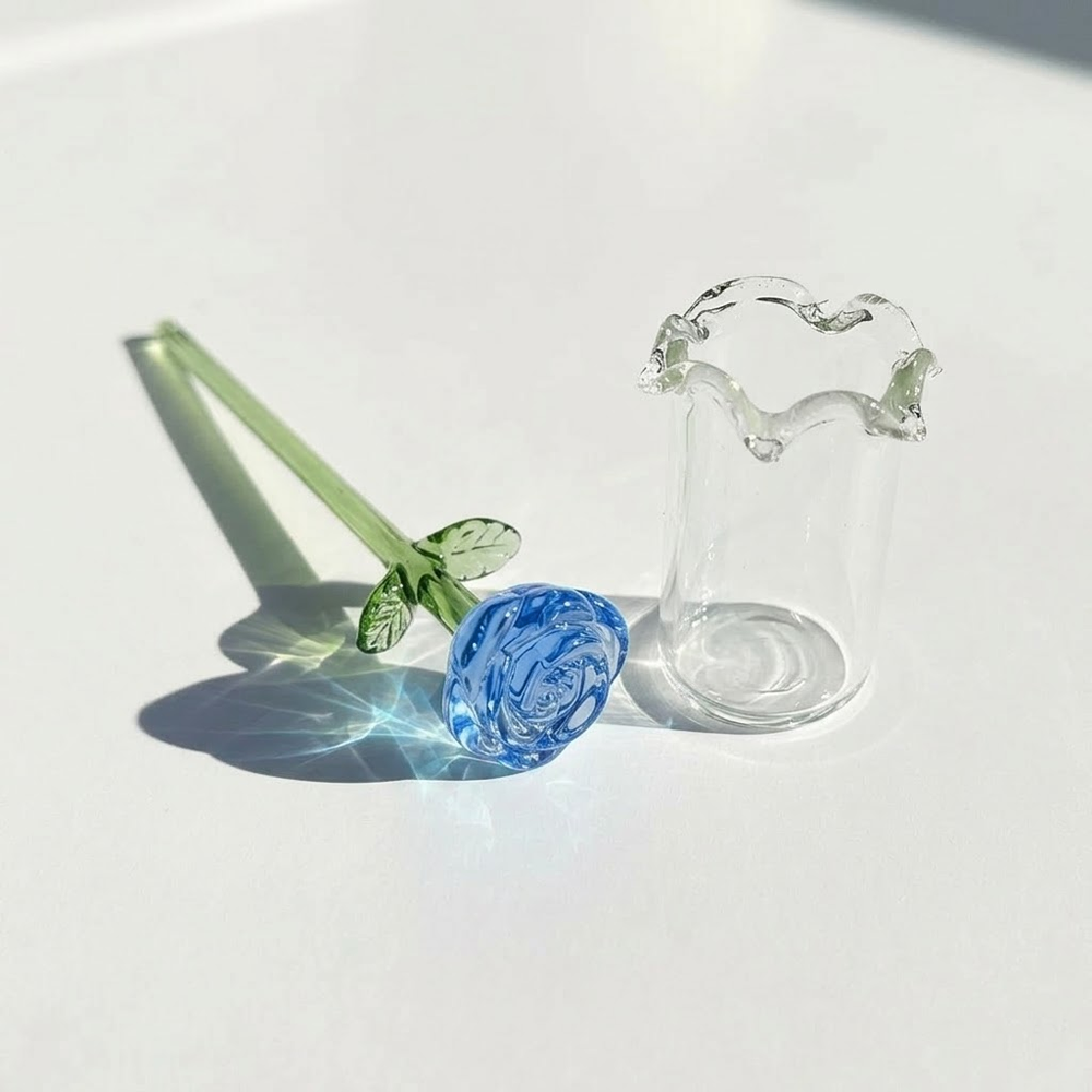 1 Vase + 1 Flower